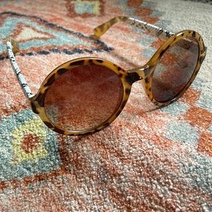 Tortoise - Snake Skin sunglasses